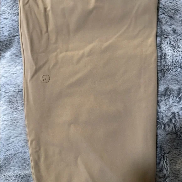 Lululemon On the Fly Jogger - Picture 8 of 10